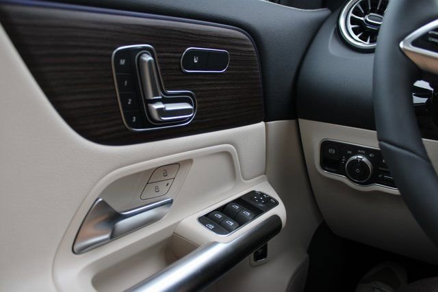 New 2026 Mercedes-Benz GLA 250 4MATIC image 24
