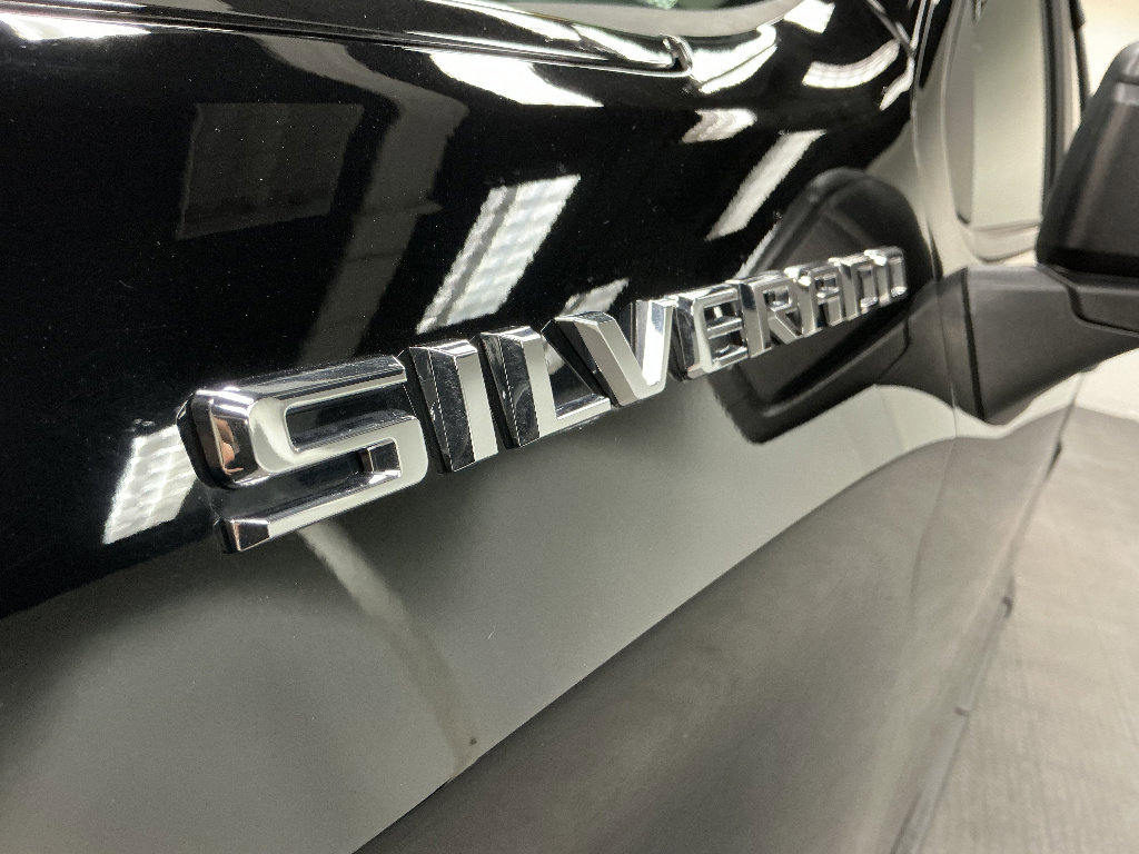 Used 2024 Chevrolet Silverado 1500 Custom image 4