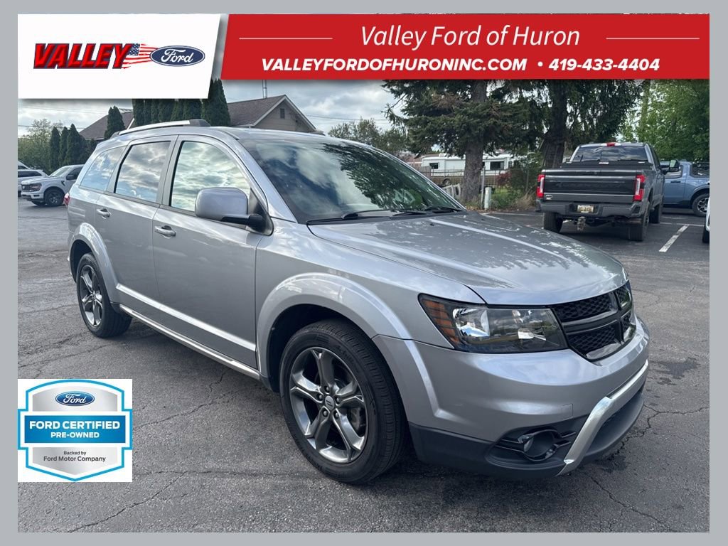 Used 2018 Dodge Journey Crossroad w/ Nav & Sun Group