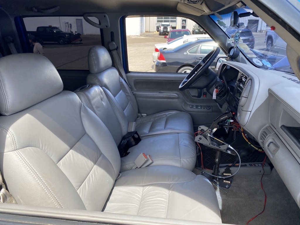 Used 1999 Chevrolet Silverado 3500 4x4 Crew Cab w/ Preferred Equipment Group 3 image 30