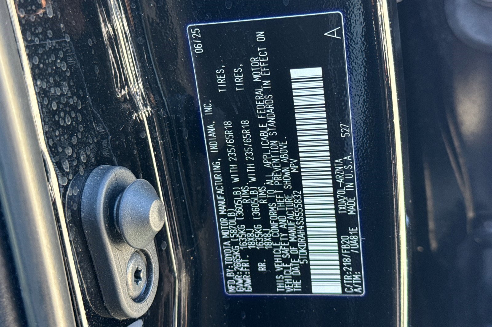 Used 2025 Toyota Highlander LE image 25