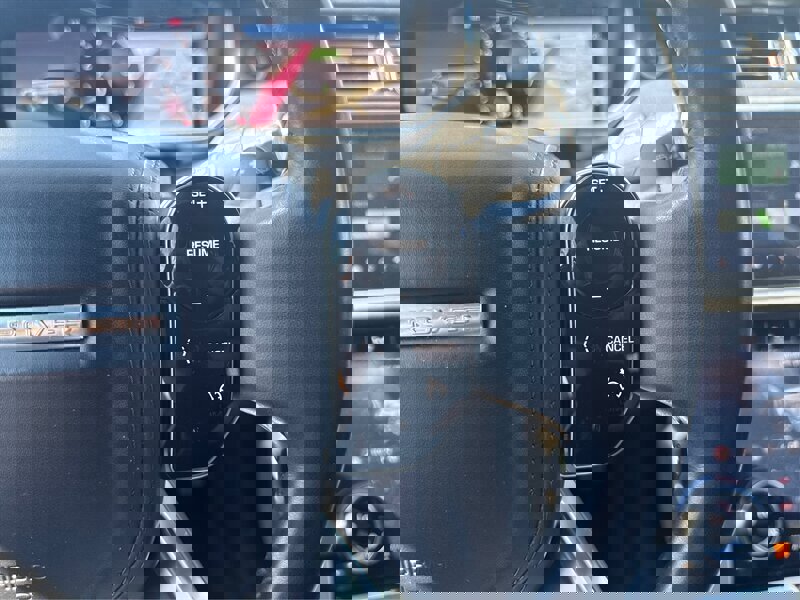 Used 2020 Land Rover Range Rover image 27