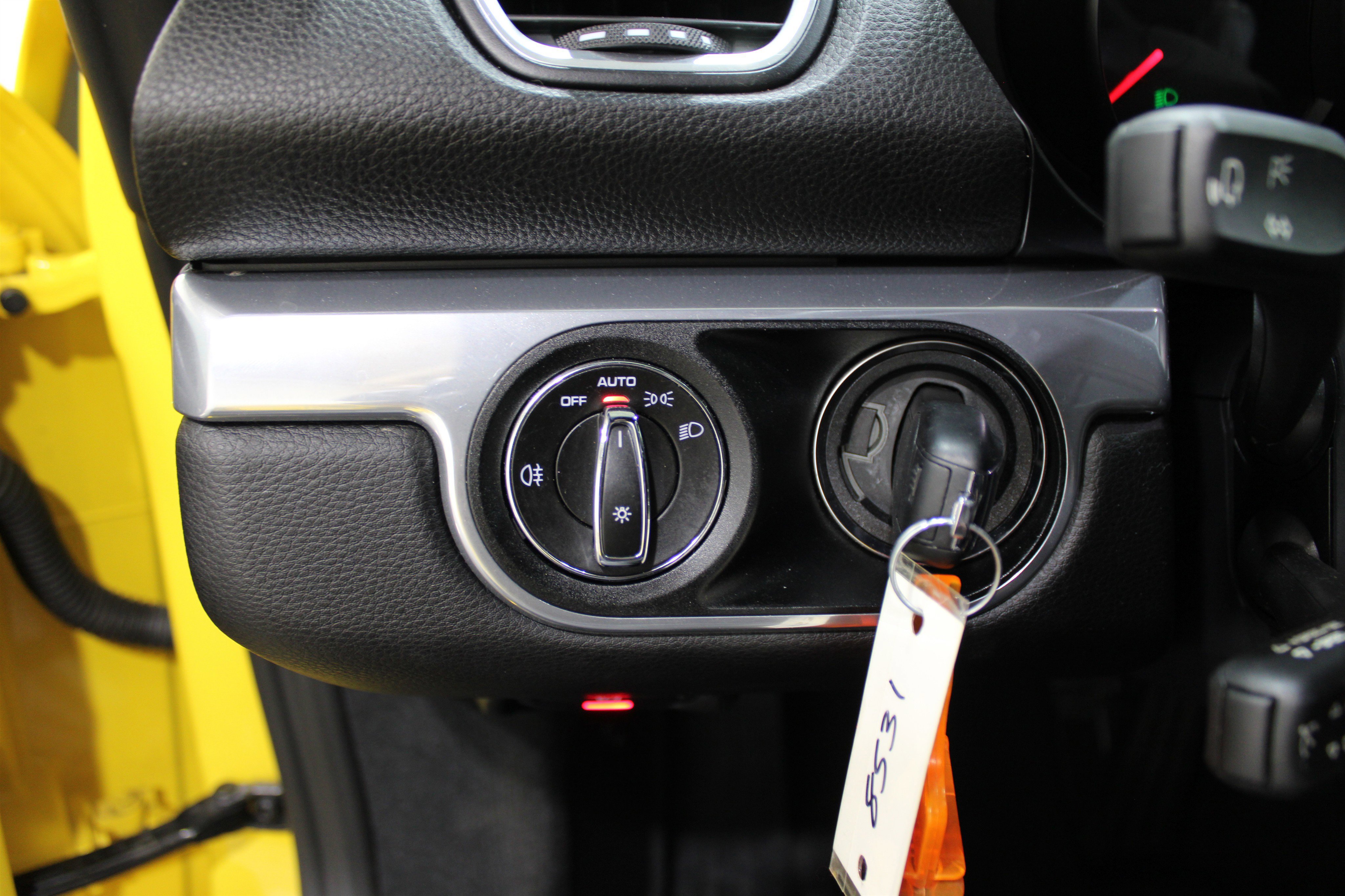 Used 2023 Porsche 718 Boxster w/ Sport Chrono Package image 9