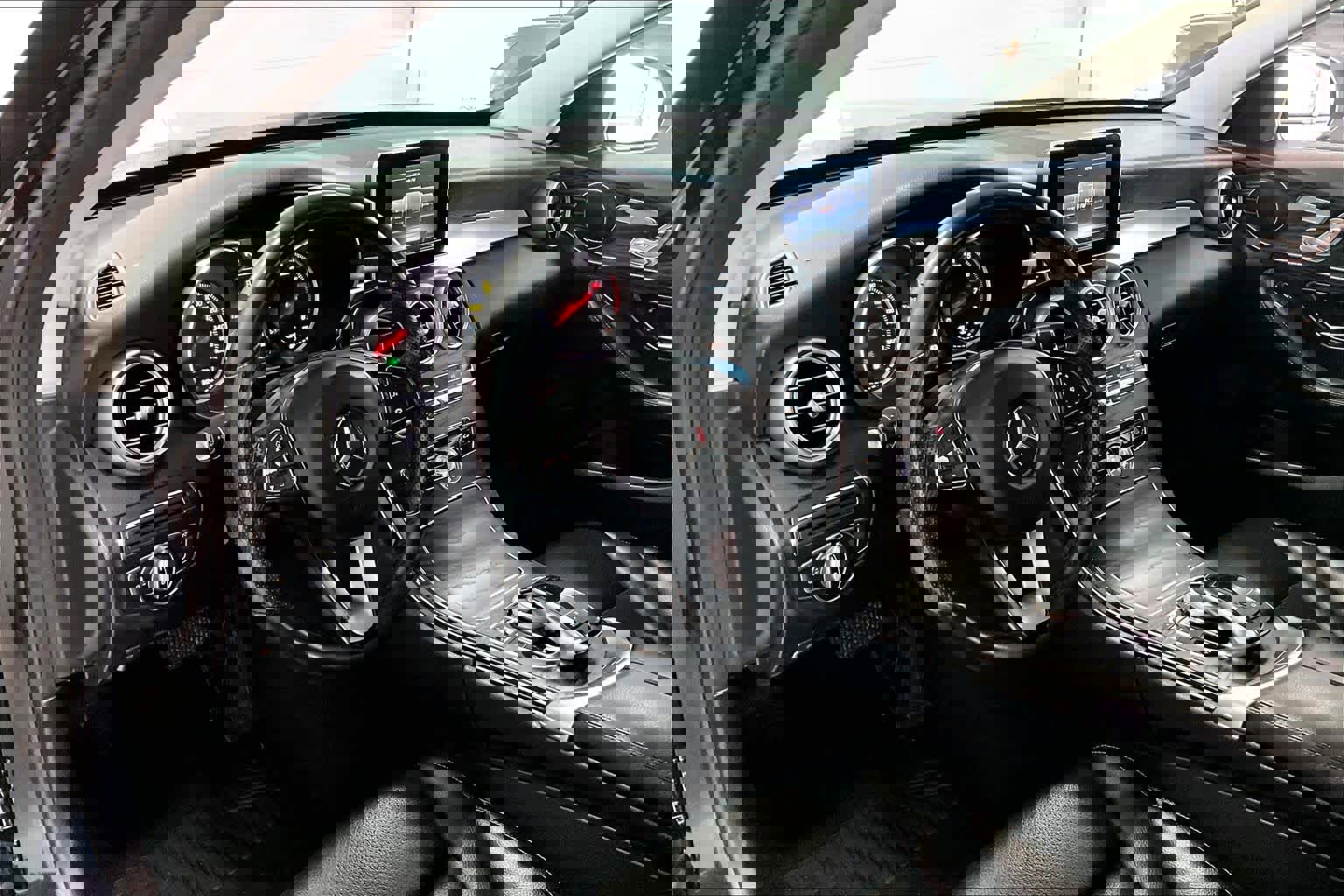 Used 2016 Mercedes-Benz C 300 4MATIC Sedan image 2