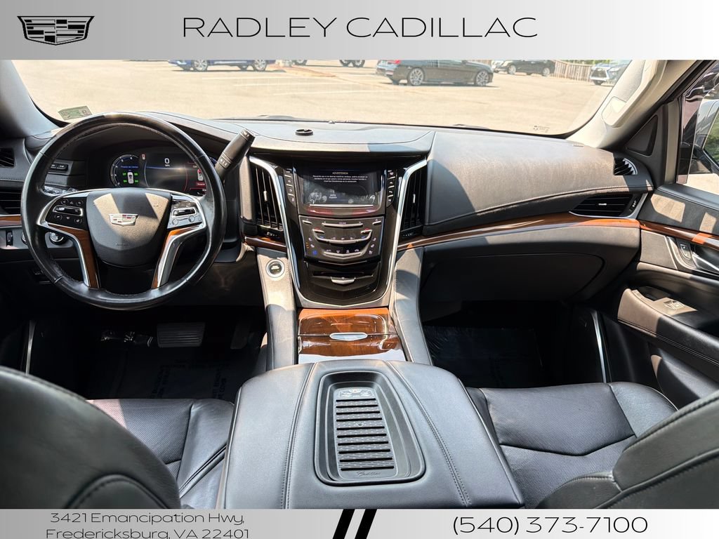 Used 2020 Cadillac Escalade Premium Luxury AWD/4WD image 10