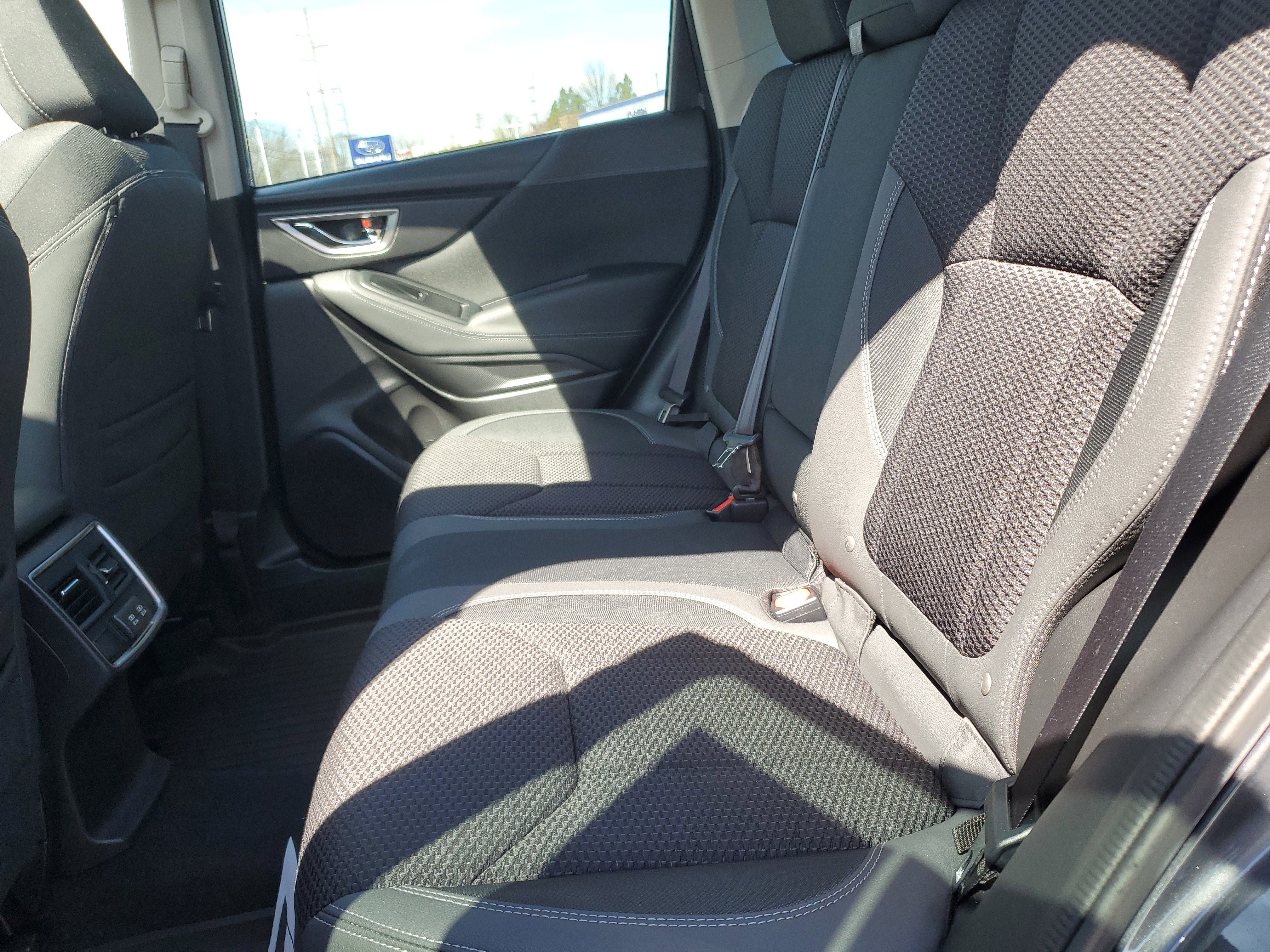 Used 2023 Subaru Forester Premium image 9