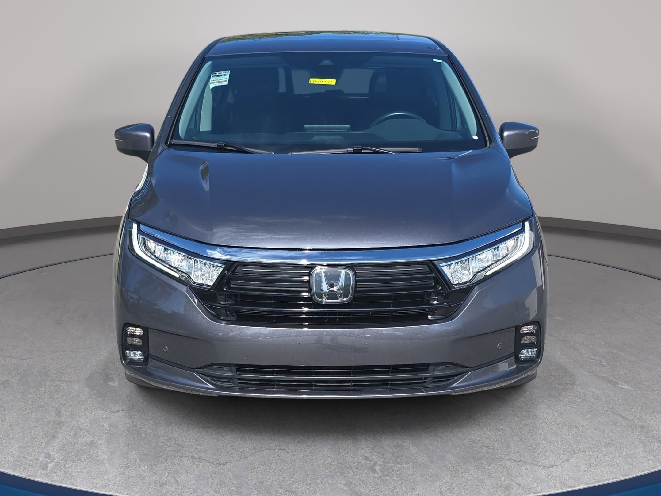 Used 2023 Honda Odyssey Touring image 2