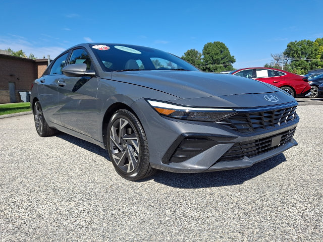 Certified 2025 Hyundai Elantra Limited