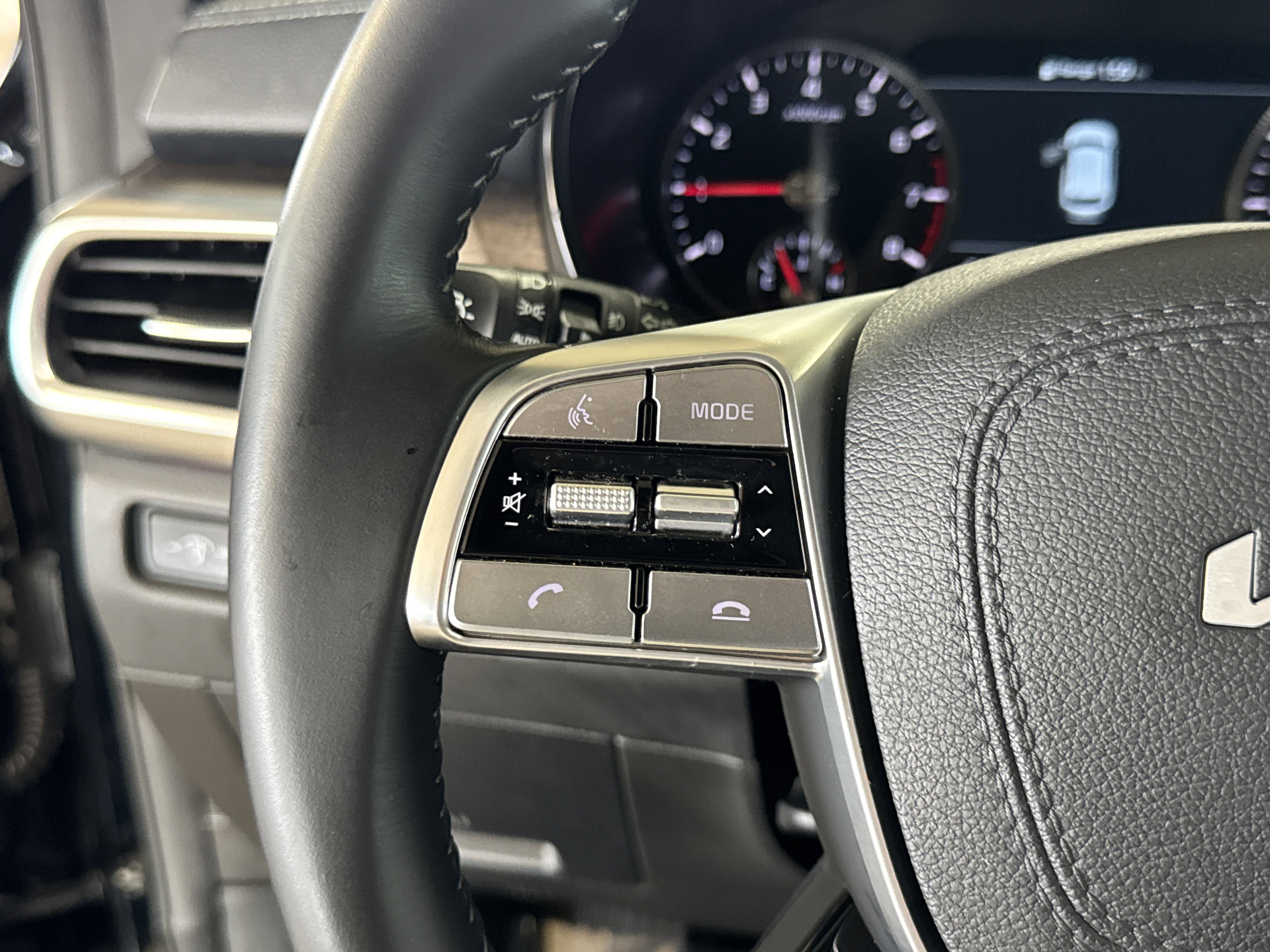 Used 2022 Kia Telluride SX w/ Towing Package image 23