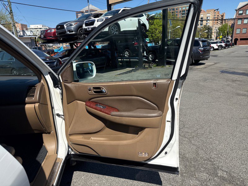 Used 2004 Acura MDX Touring image 11