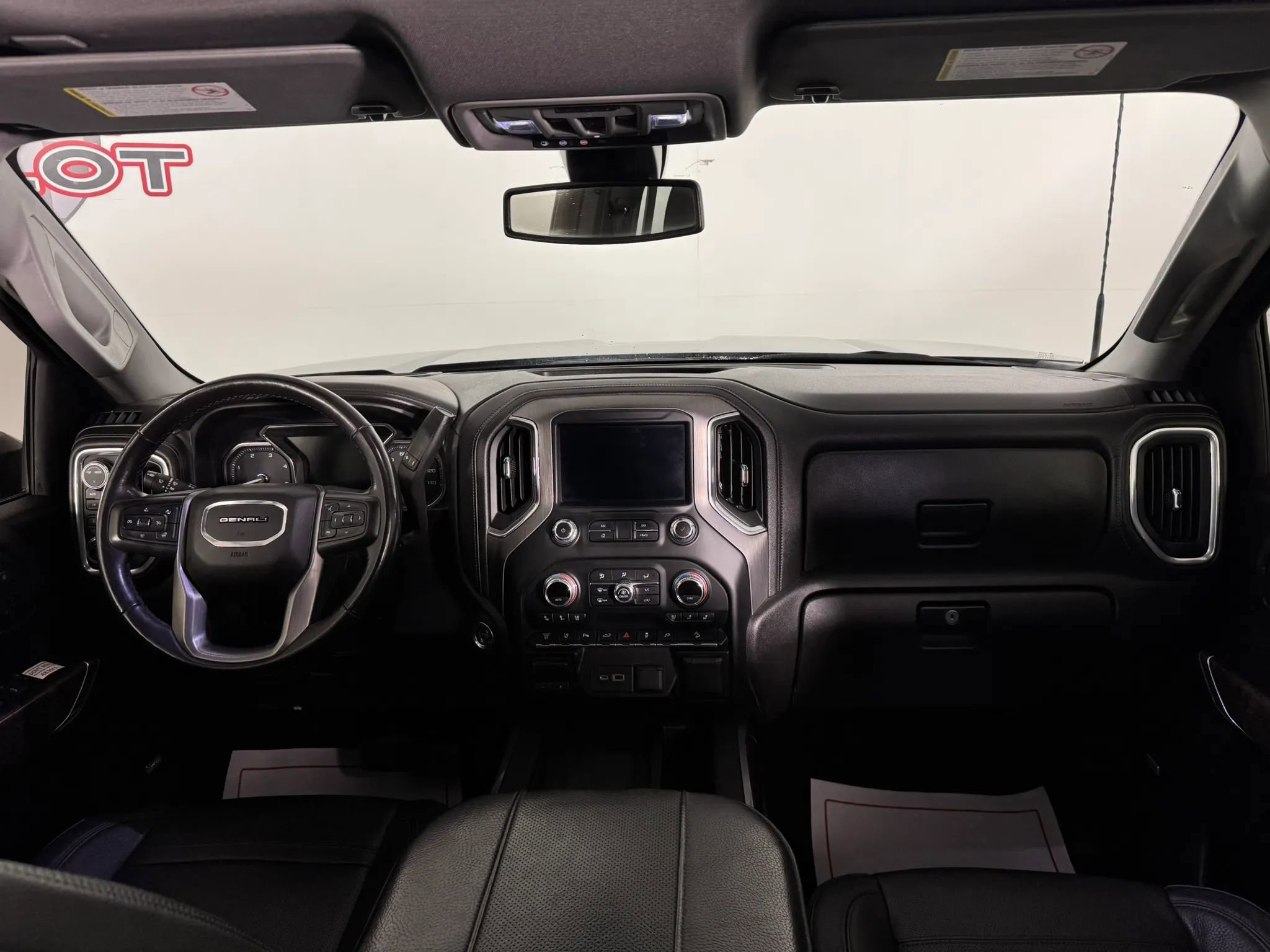 Used 2022 GMC Sierra 2500 Denali image 11