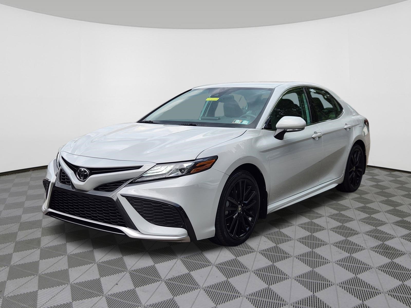 Used 2023 Toyota Camry XSE w/ Cold Weather Package AWD/4WD image 2