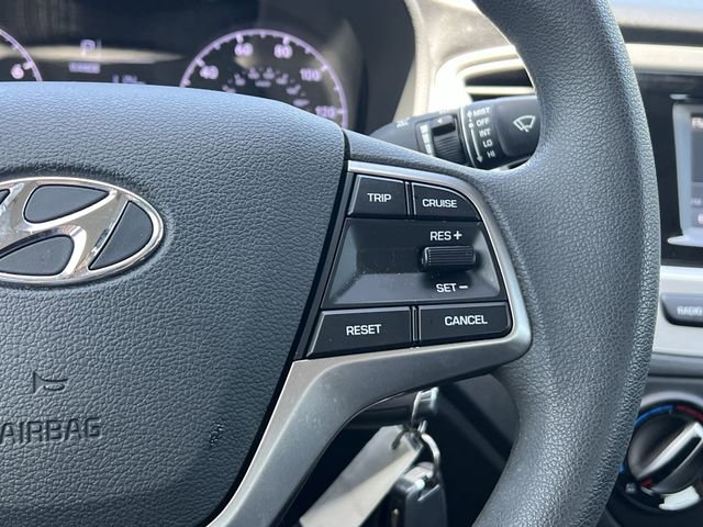 Used 2022 Hyundai Accent SE image 17