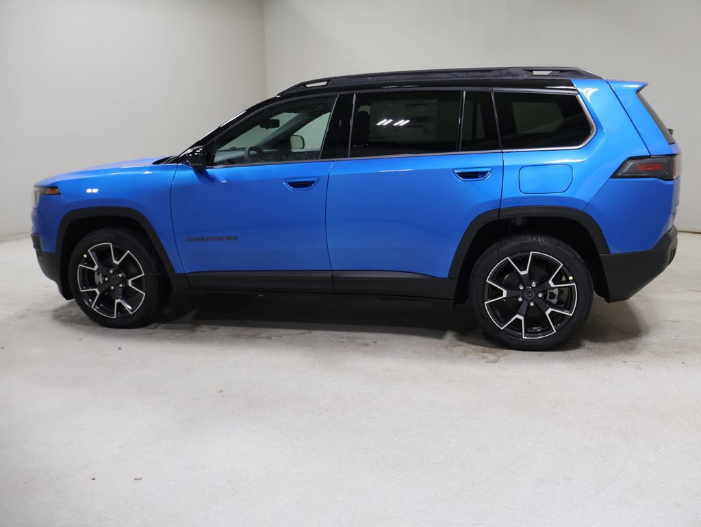 New 2026 Jeep Cherokee Overland w/ Trailer Tow Group AWD/4WD image 4