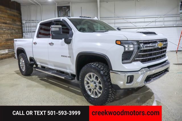 Used 2024 Chevrolet Silverado 2500 LTZ w/ LTZ Convenience Package image 2