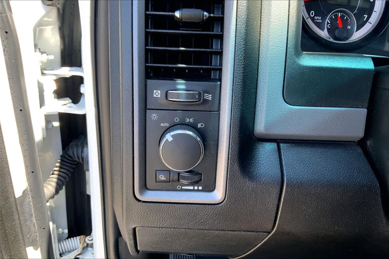 Used 2019 RAM 1500 Tradesman w/ Popular Equipment Group RWD image 30
