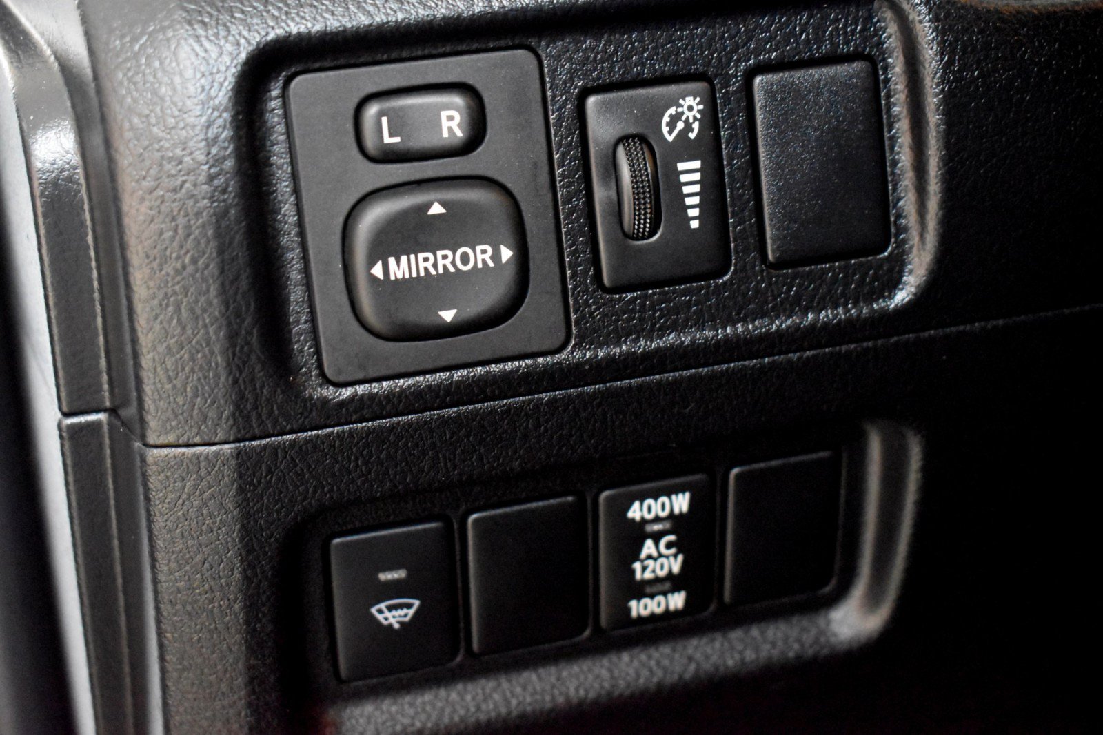 Used 2018 Toyota 4Runner TRD Off-Road Premium w/ Convenience Package AWD/4WD image 36