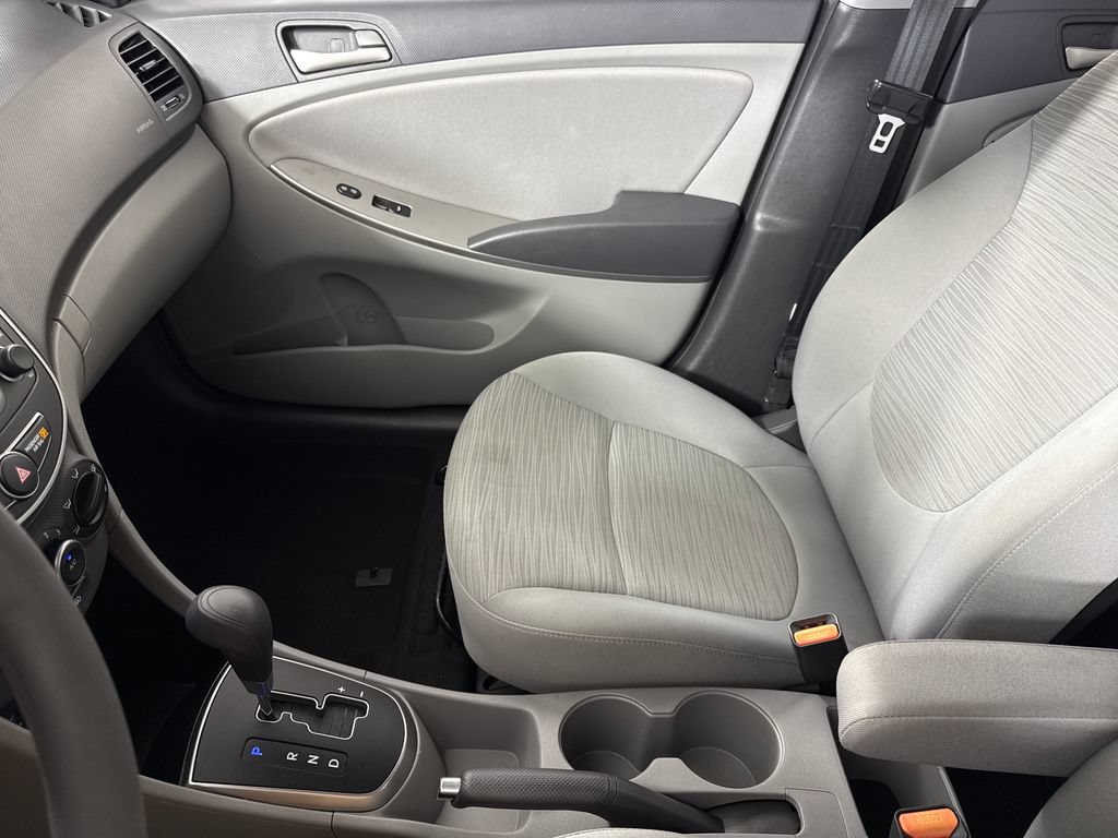 Used 2016 Hyundai Accent SE FWD image 15