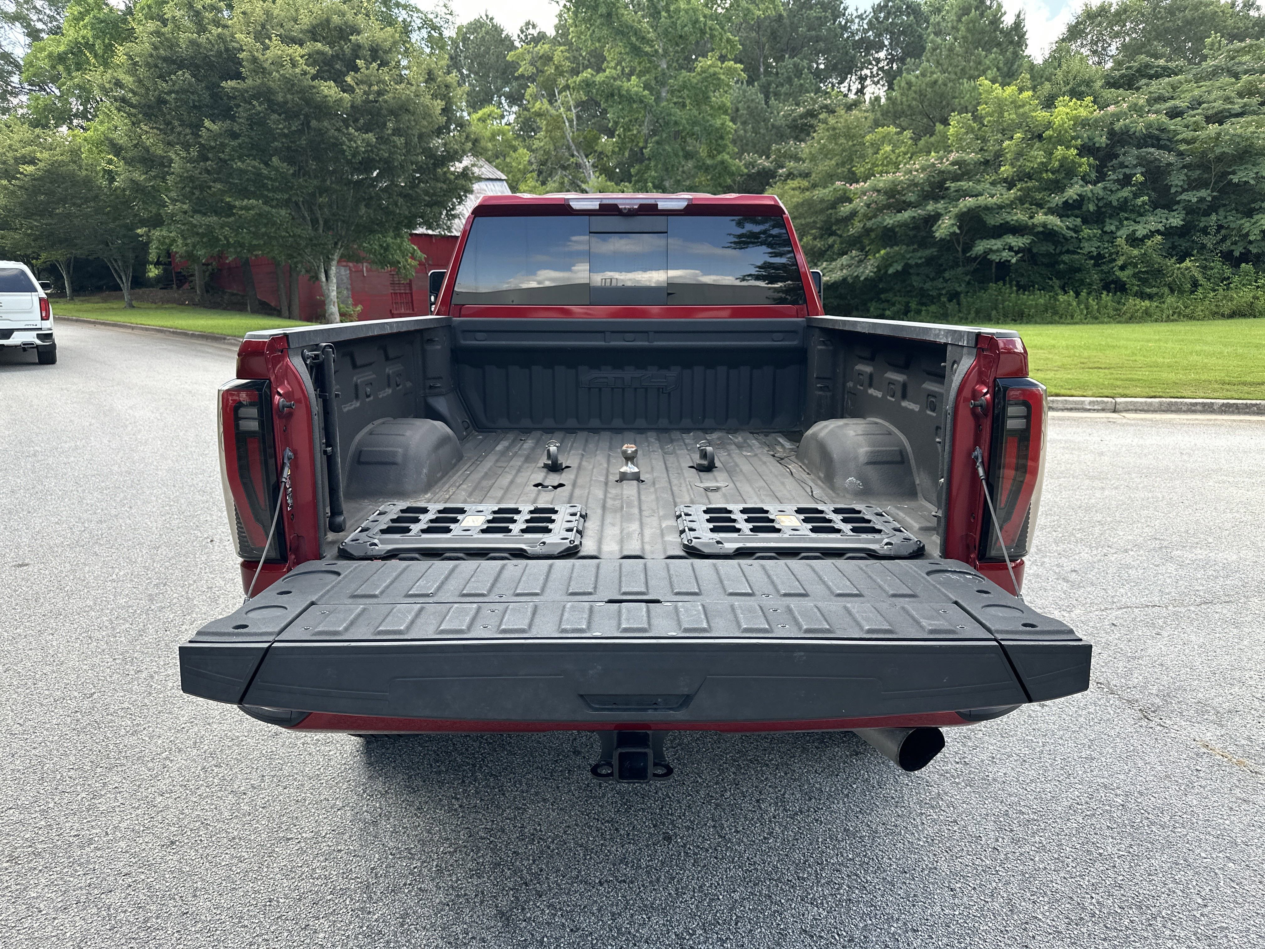 Used 2024 GMC Sierra 2500 AT4 w/ Technology Package image 18