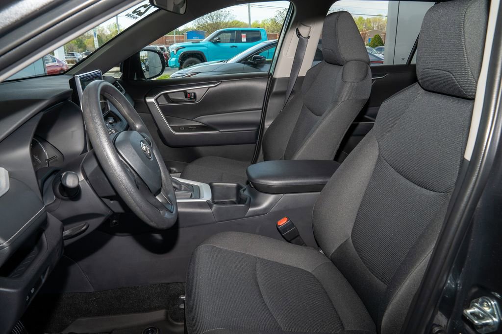 Certified 2025 Toyota RAV4 LE image 9