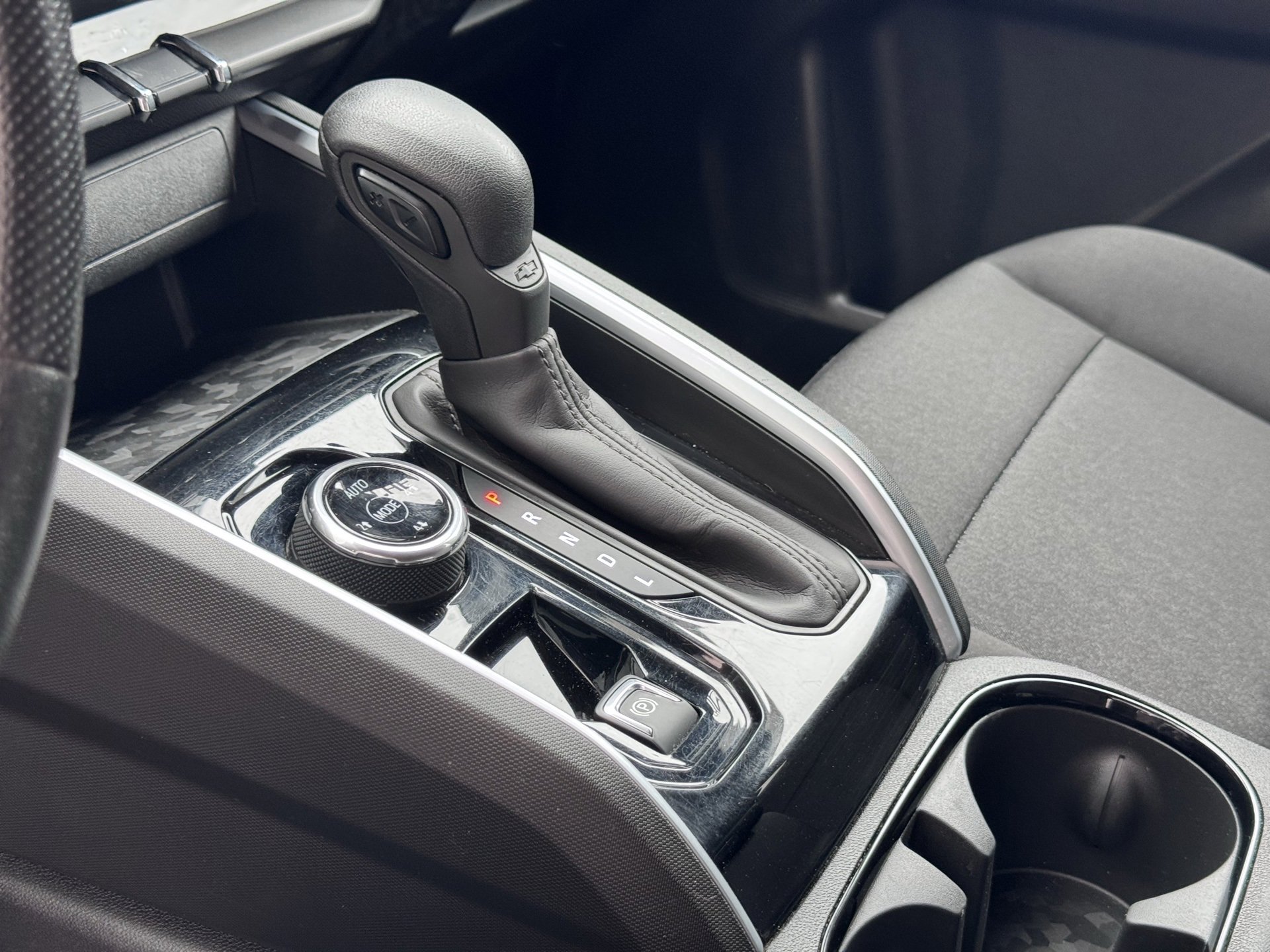 Used 2023 Chevrolet Colorado Trail Boss w/ Advanced Trailering Package image 21