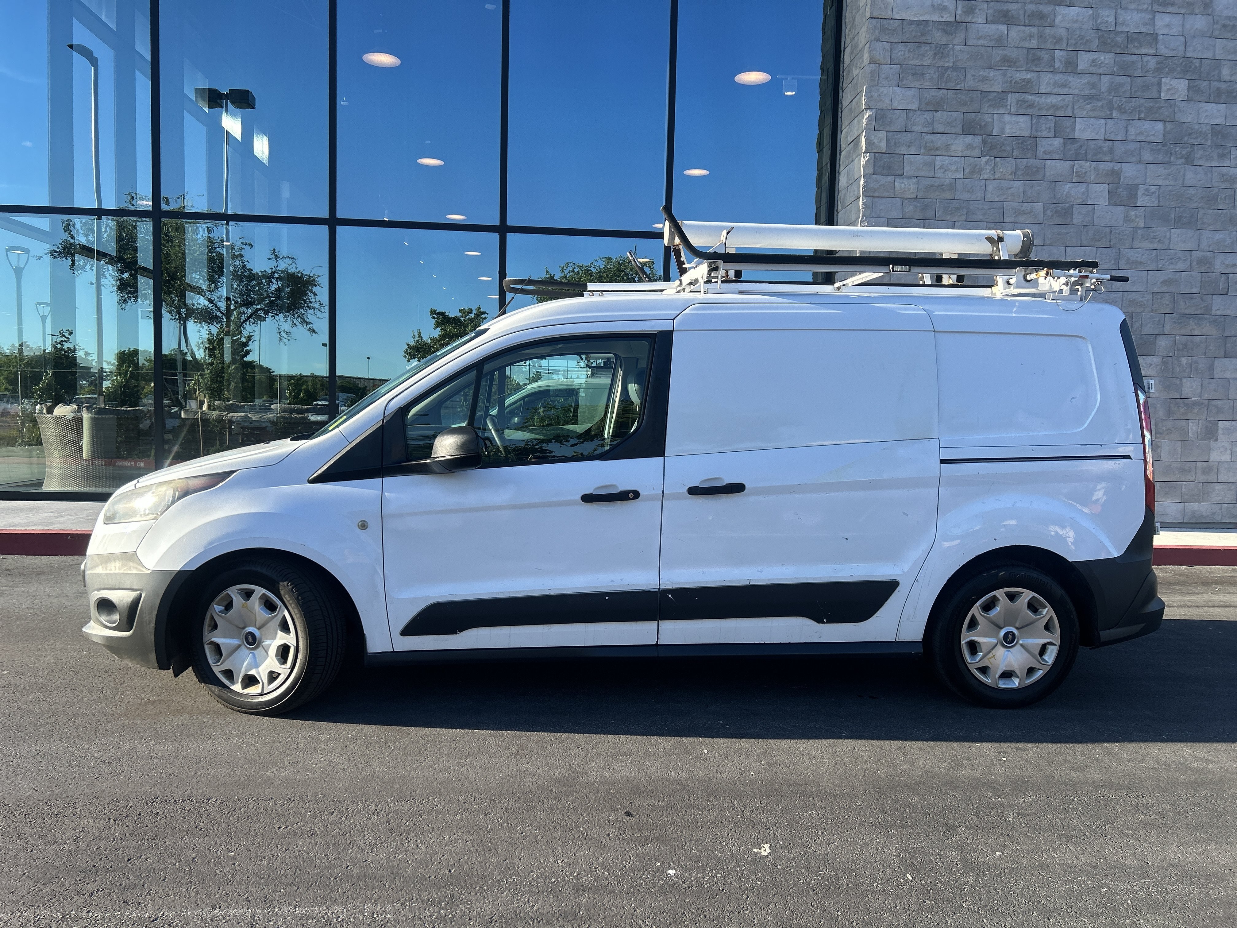 Used 2015 Ford Transit Connect XL FWD image 11
