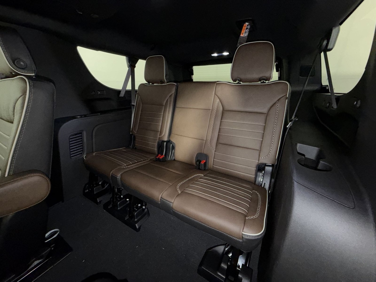 New 2026 GMC Yukon XL Denali Ultimate AWD/4WD image 26