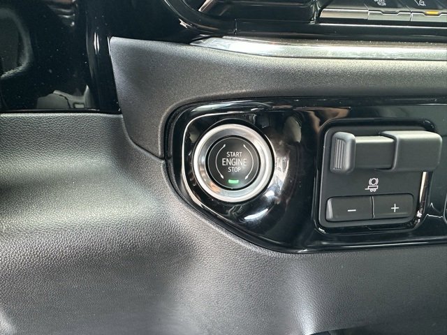 Used 2024 Chevrolet Silverado 2500 LTZ w/ LTZ Convenience Package image 25