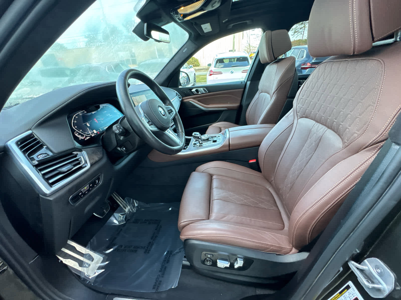 Certified 2023 BMW X5 xDrive45e w/ Executive Package image 11