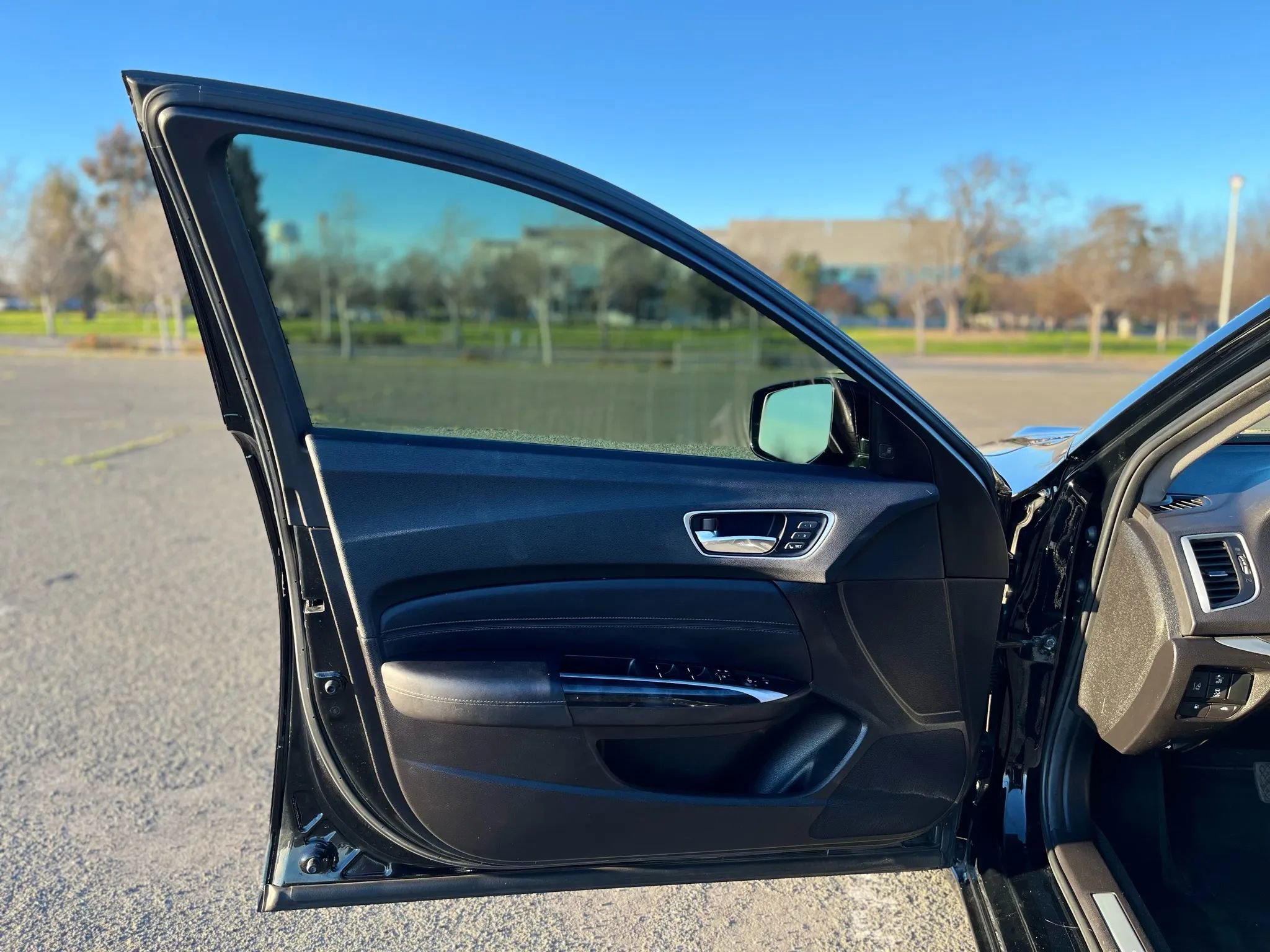 Used 2020 Acura TLX w/ Technology Package image 9