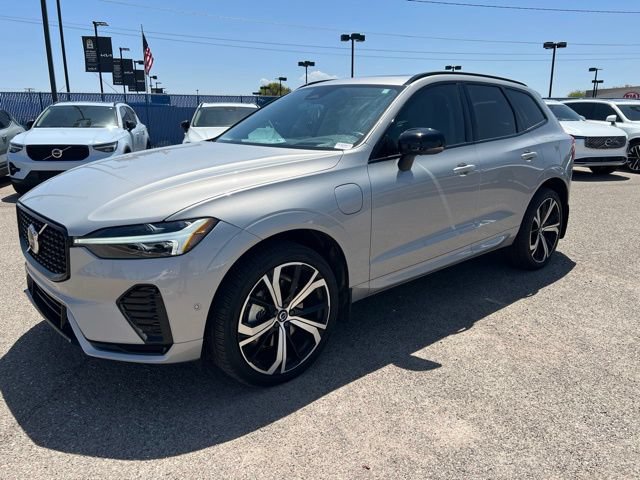Certified 2025 Volvo XC60 T8 Ultra AWD/4WD image 7