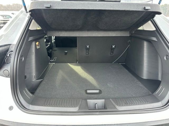 New 2026 Chevrolet Trax LT w/ LT Convenience Package FWD image 16