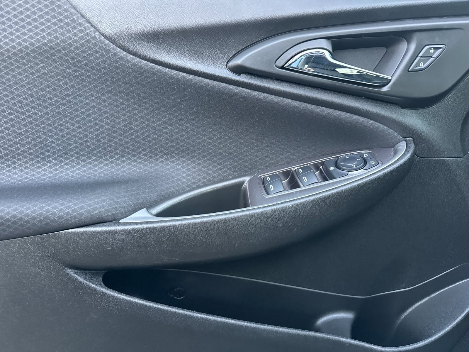 Used 2024 Chevrolet Malibu LT image 11