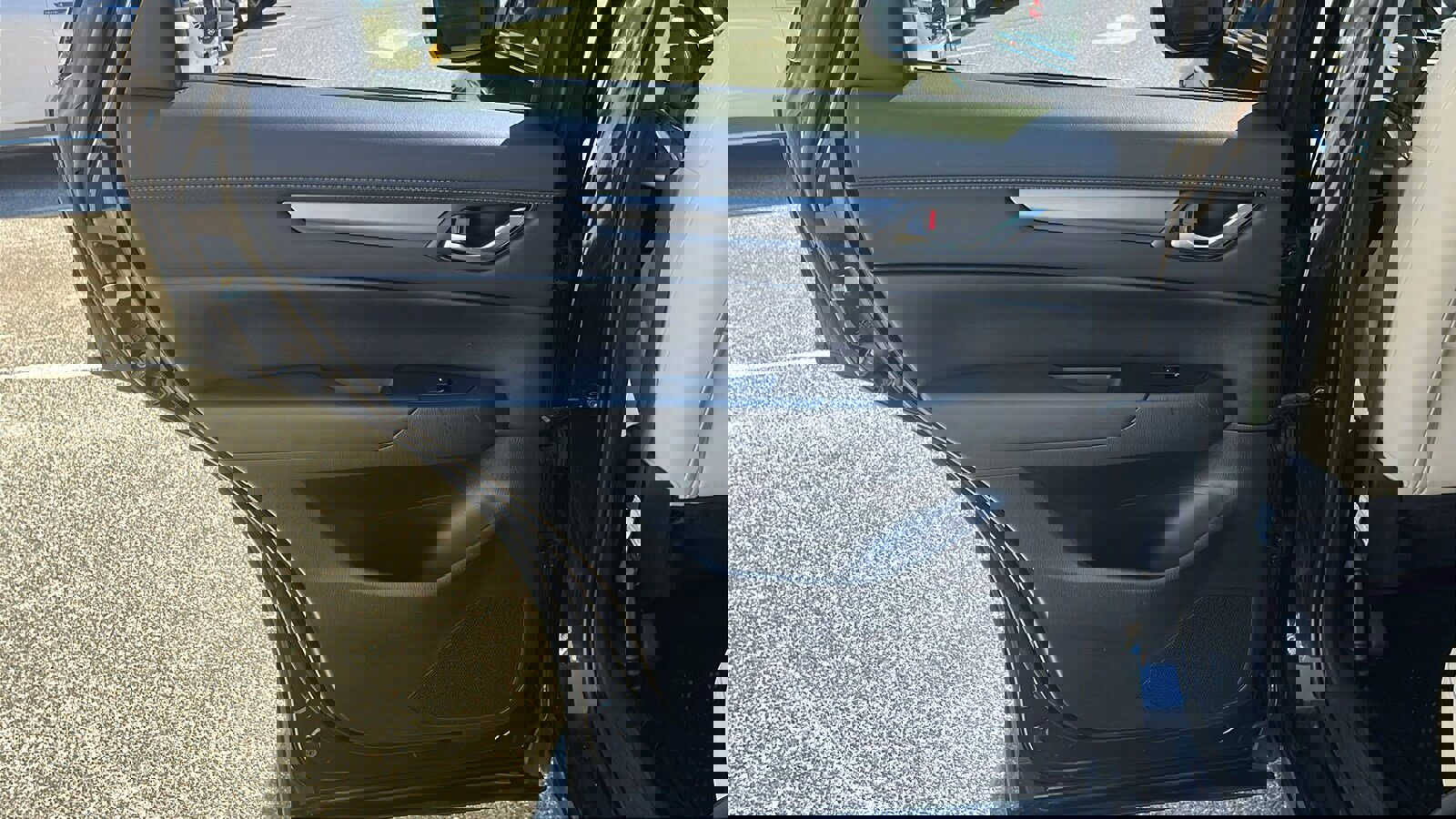 Used 2020 MAZDA CX-5 Touring image 19