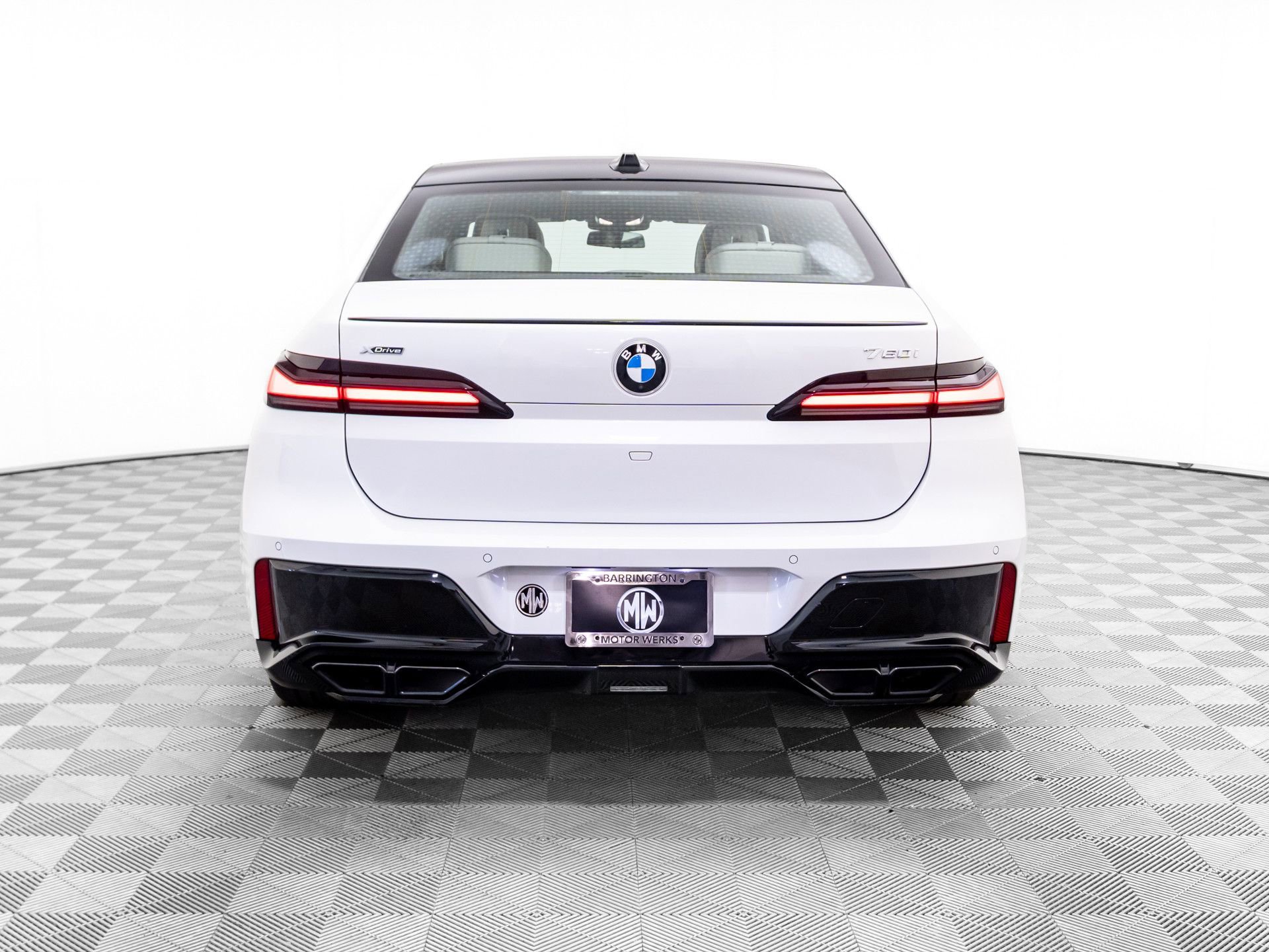 Certified 2024 BMW 760i xDrive image 4