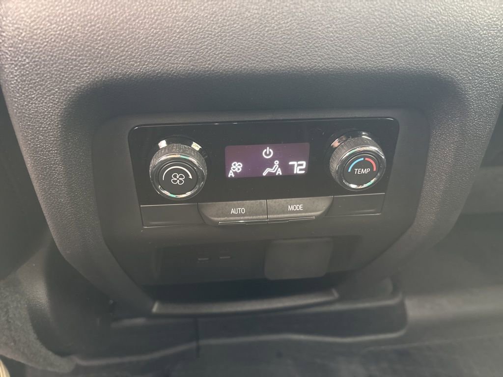 Certified 2024 Chevrolet Traverse Z71 w/ Enhanced Driving Package image 13