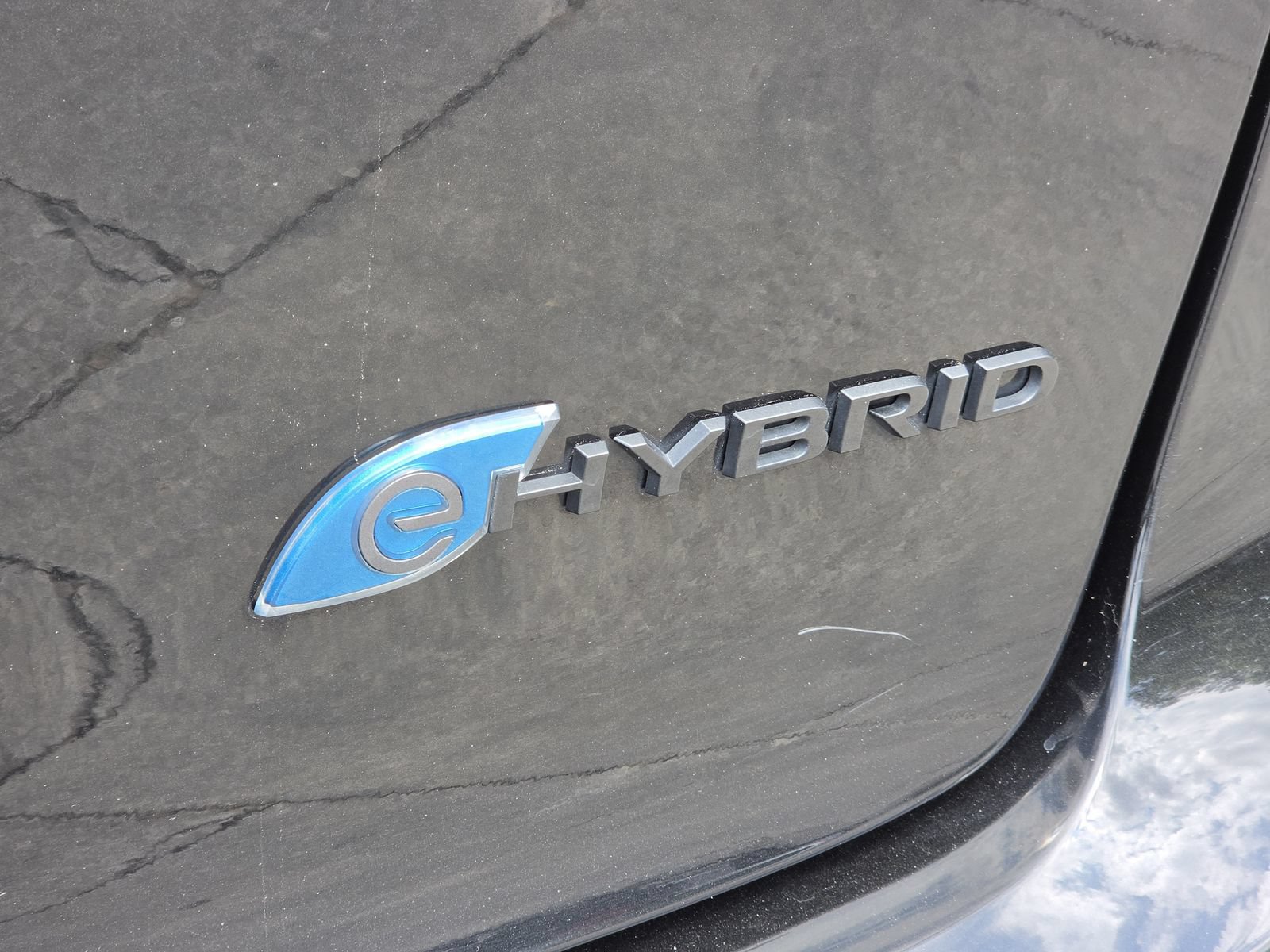 Used 2024 Chrysler Pacifica Premium FWD image 10