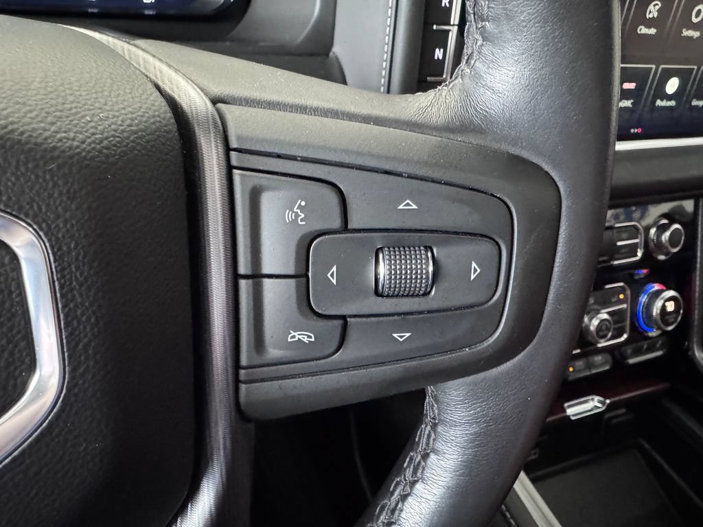 Certified 2023 GMC Yukon Denali Ultimate AWD/4WD image 18