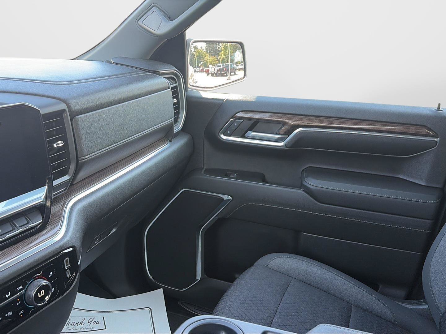 Used 2023 Chevrolet Silverado 1500 LT w/ Protection Package AWD/4WD image 32