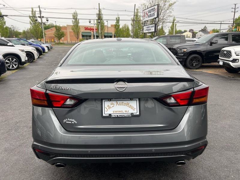 Used 2025 Nissan Altima 2.5 SV w/ SV Special Edition Package FWD image 5