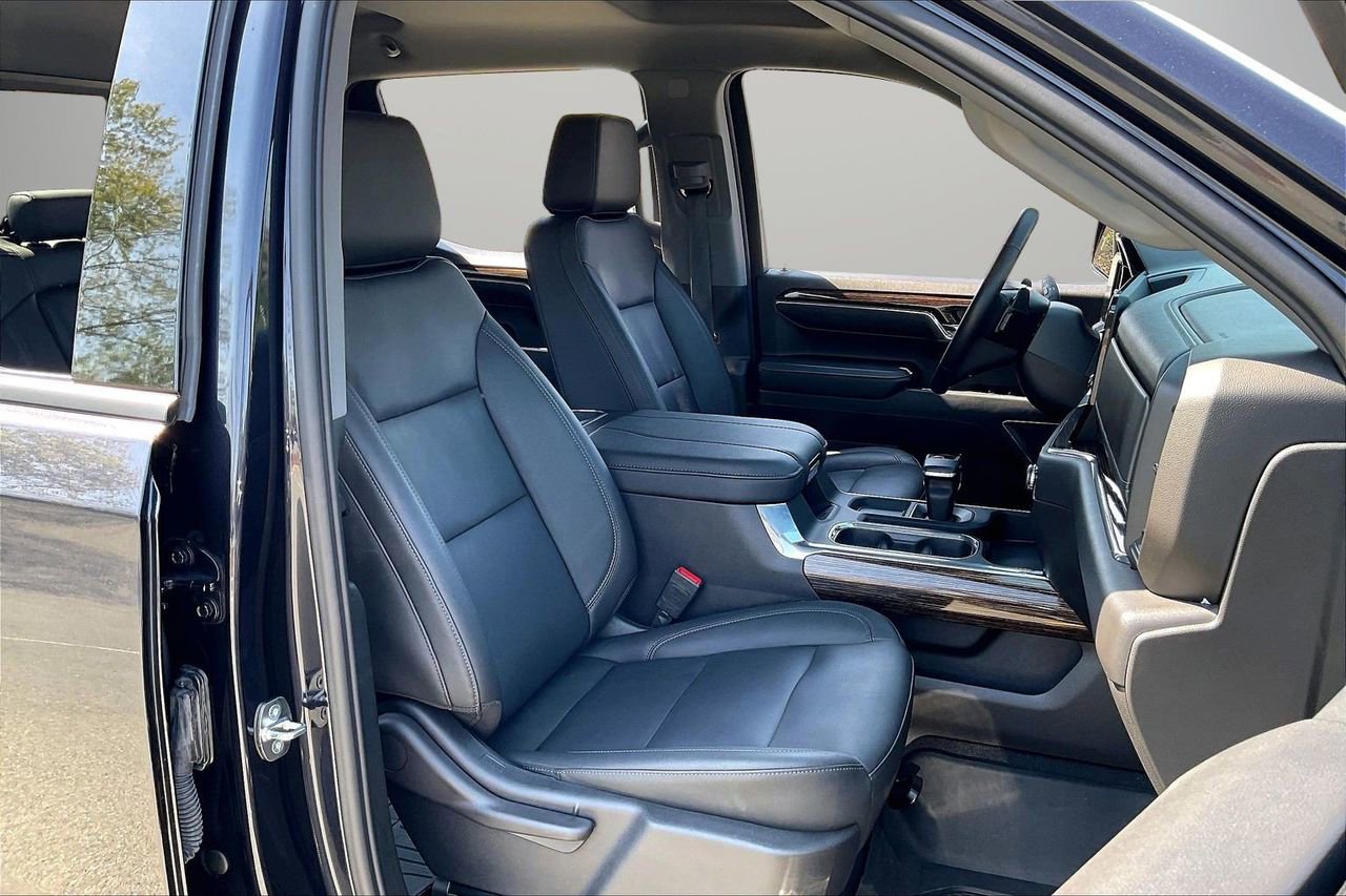 Used 2024 GMC Sierra 1500 Elevation w/ Elevation Premium Package image 24