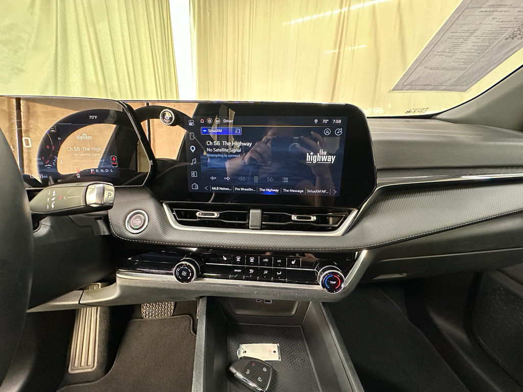 Used 2026 Chevrolet Equinox LT FWD image 19