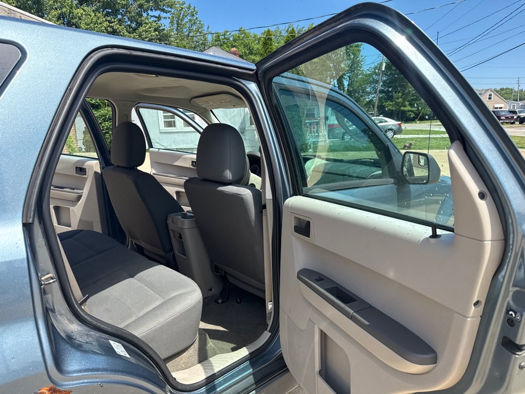 Used 2012 Ford Escape XLS FWD image 13