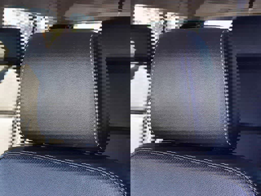 Used 2015 Chevrolet Suburban LTZ image 26