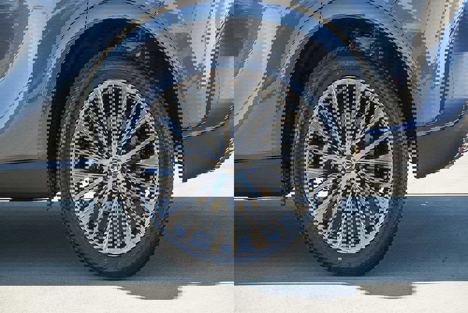 New 2026 Lexus RX 450h Luxury image 10