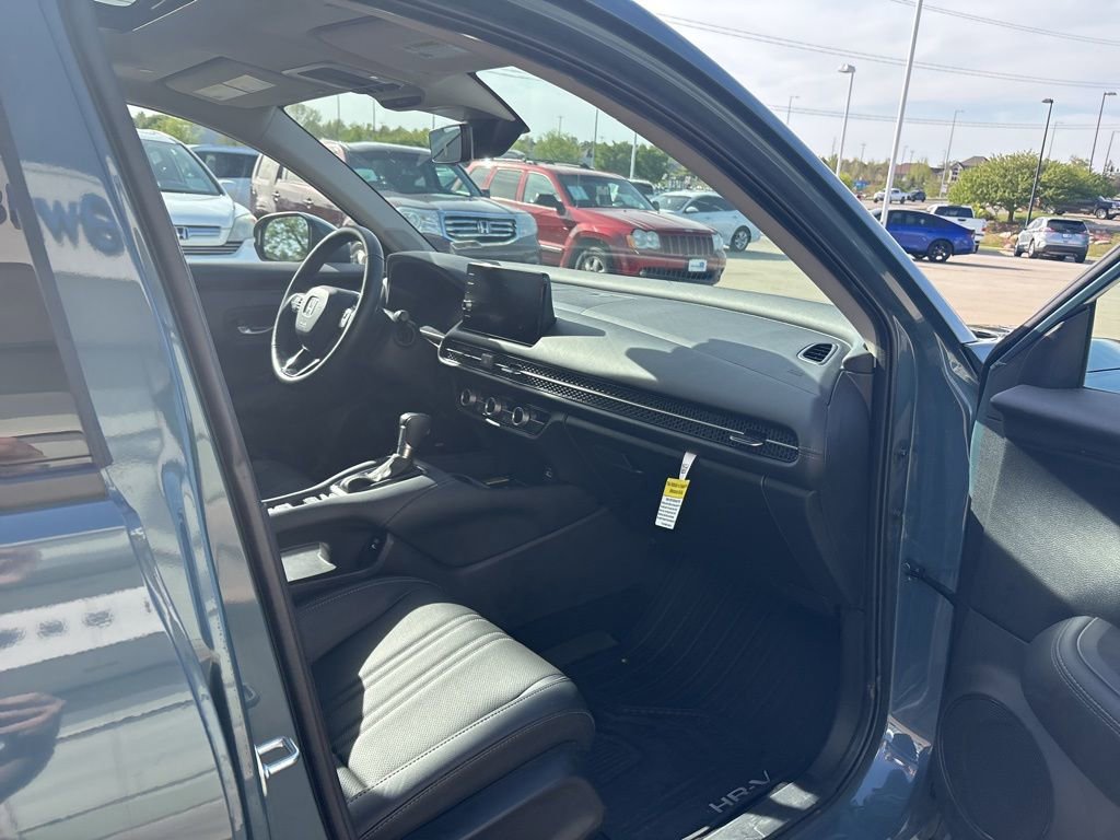 Certified 2025 Honda HR-V EX-L image 26