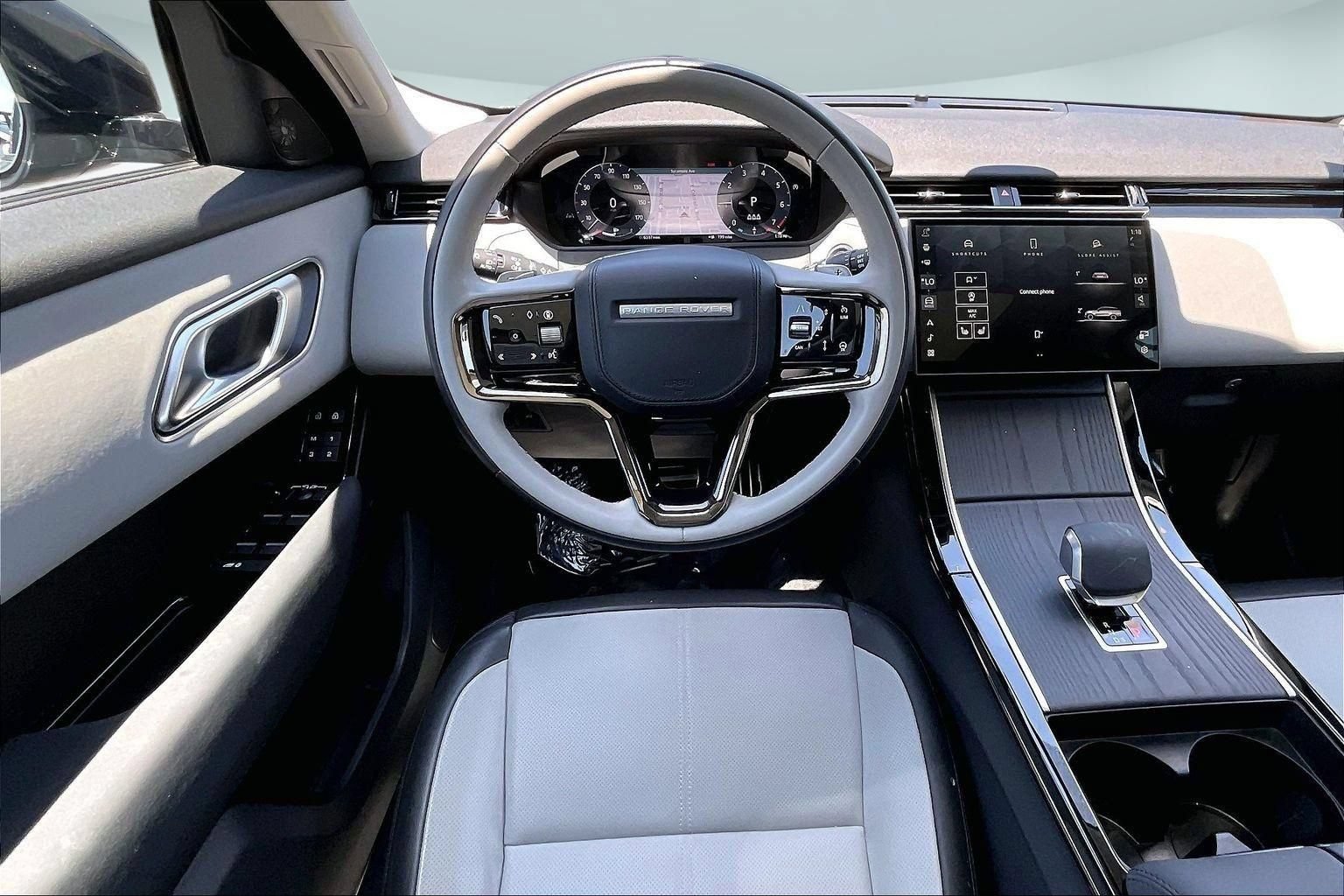 Used 2025 Land Rover Range Rover Velar Dynamic SE AWD/4WD image 5