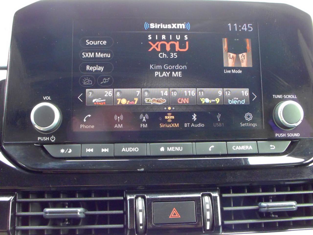 Used 2025 Nissan Pathfinder SV AWD/4WD image 22