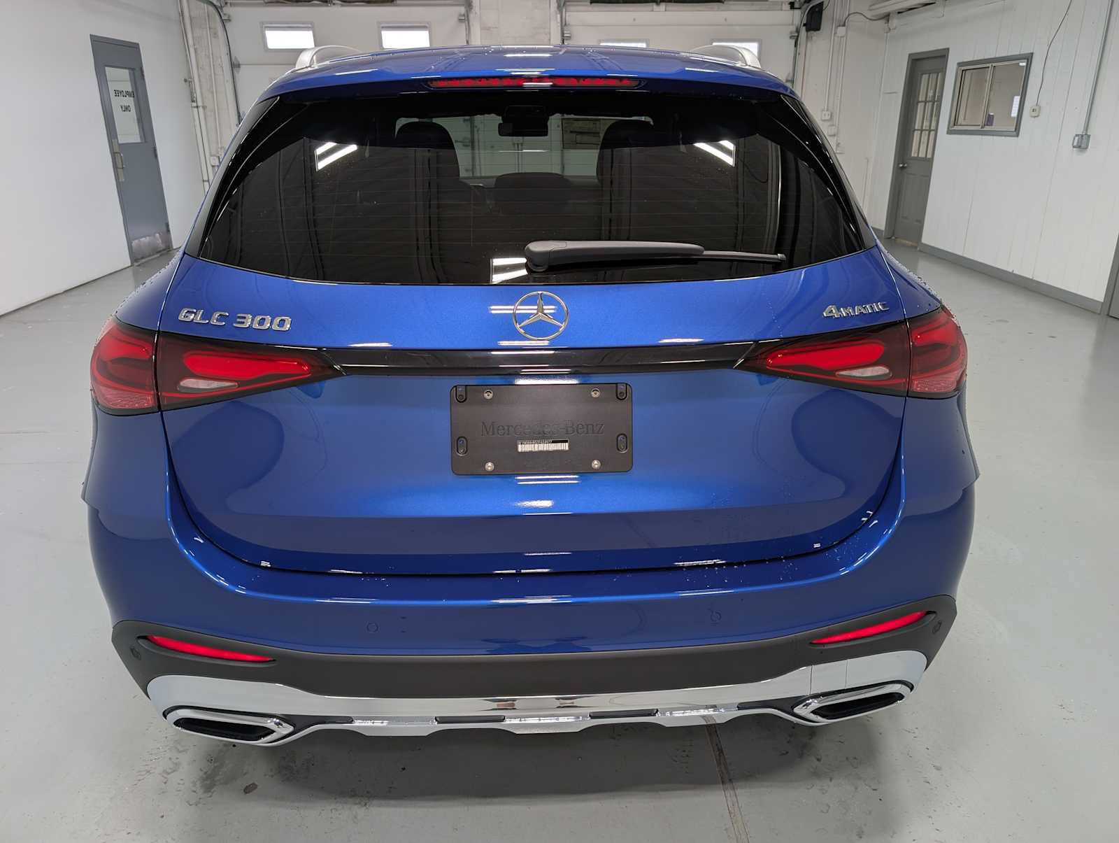 New 2026 Mercedes-Benz GLC 300 4MATIC image 8
