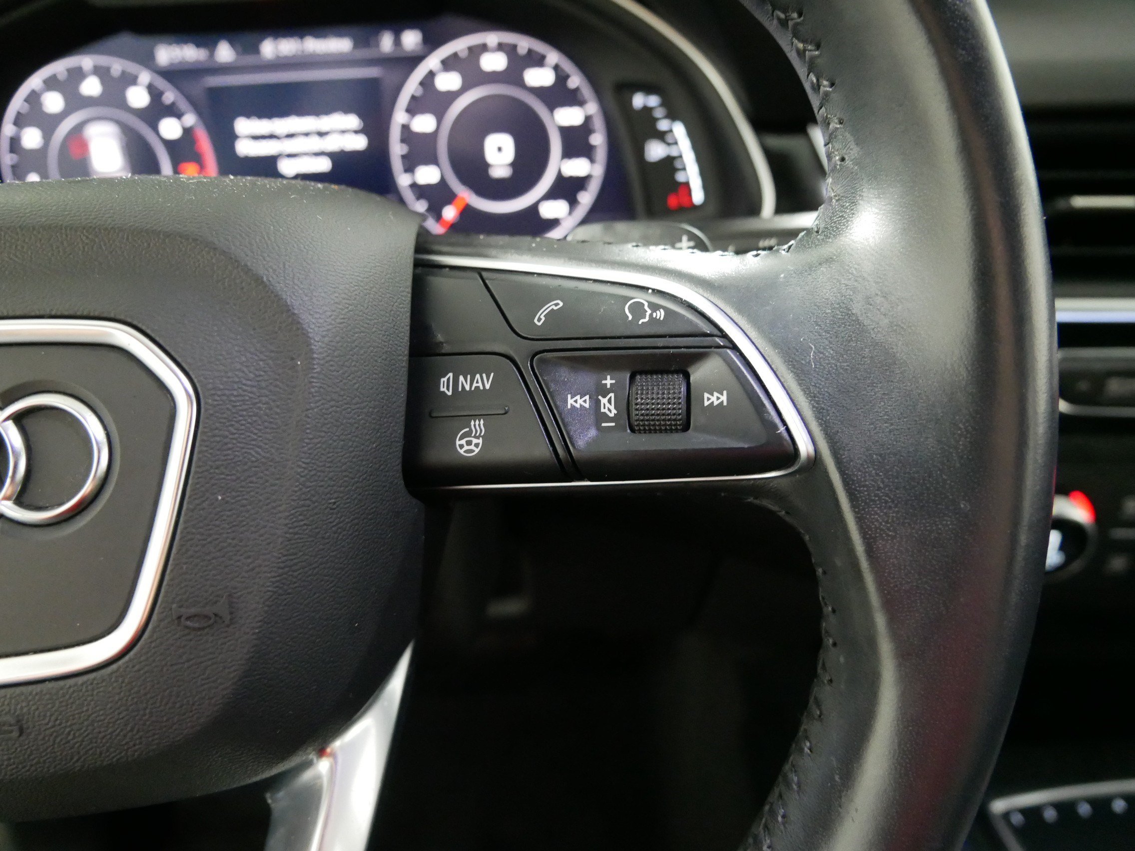 Used 2019 Audi Q7 3.0T Premium Plus AWD/4WD image 28